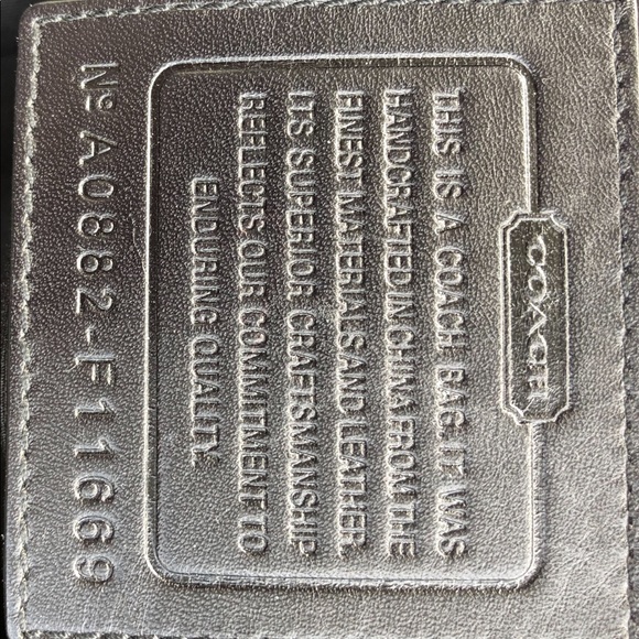 Coach Hamptons Shoulder Bag AUTHENTIC EUC - Picture 6 of 6